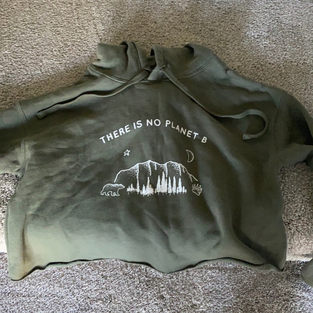 Green crop hoodie
